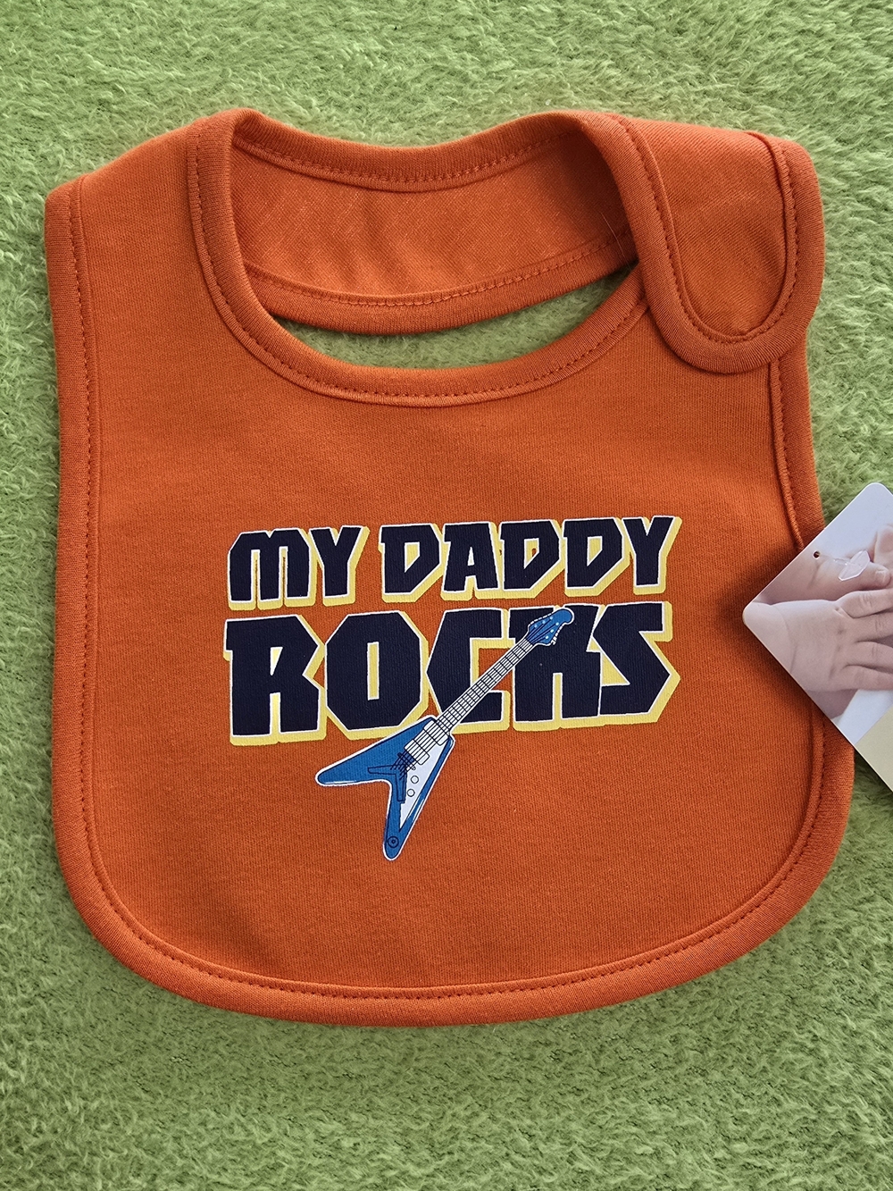 NWT ‐ Baby BOYS - Carter's BIB - My Daddy Rocks - Orange & Blue + GUITAR (Q3)